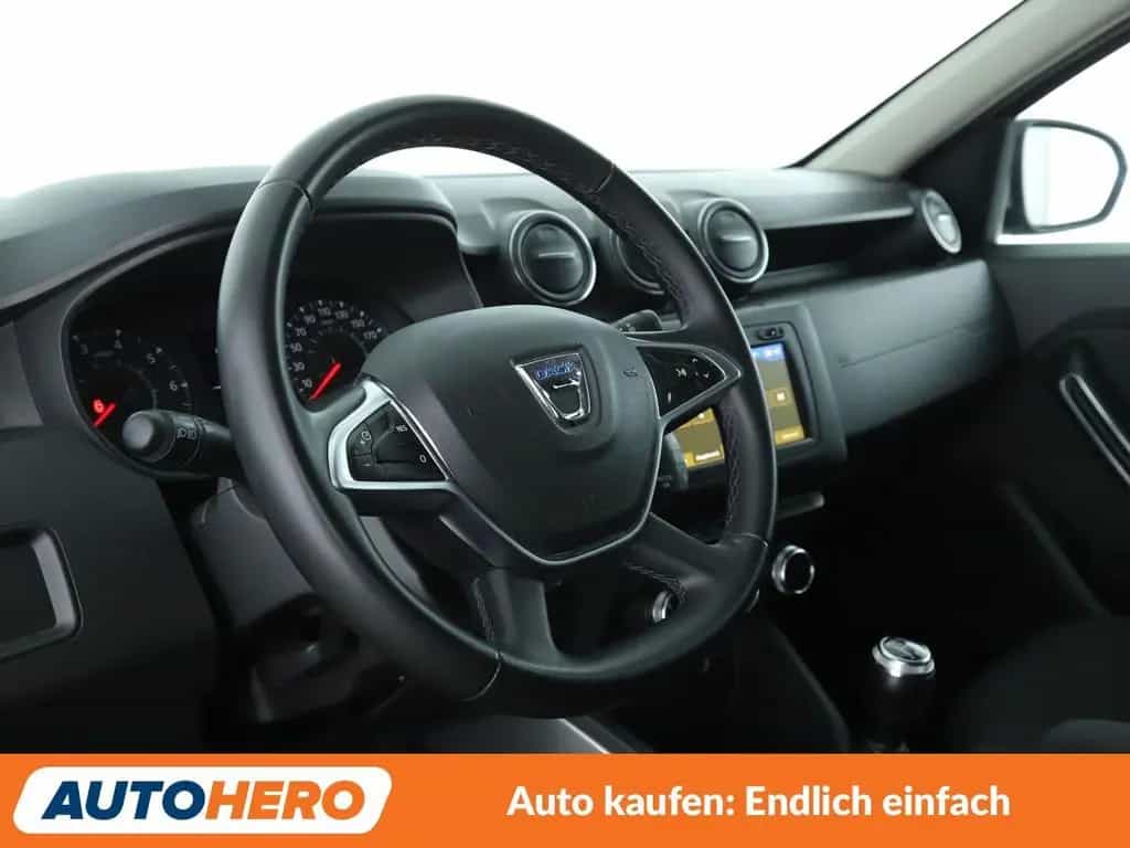 Dacia Duster 1.6 SCe Prestige *NAVI*CAM*TEMPO*SHZ*ALU* 12/2019-photo-10