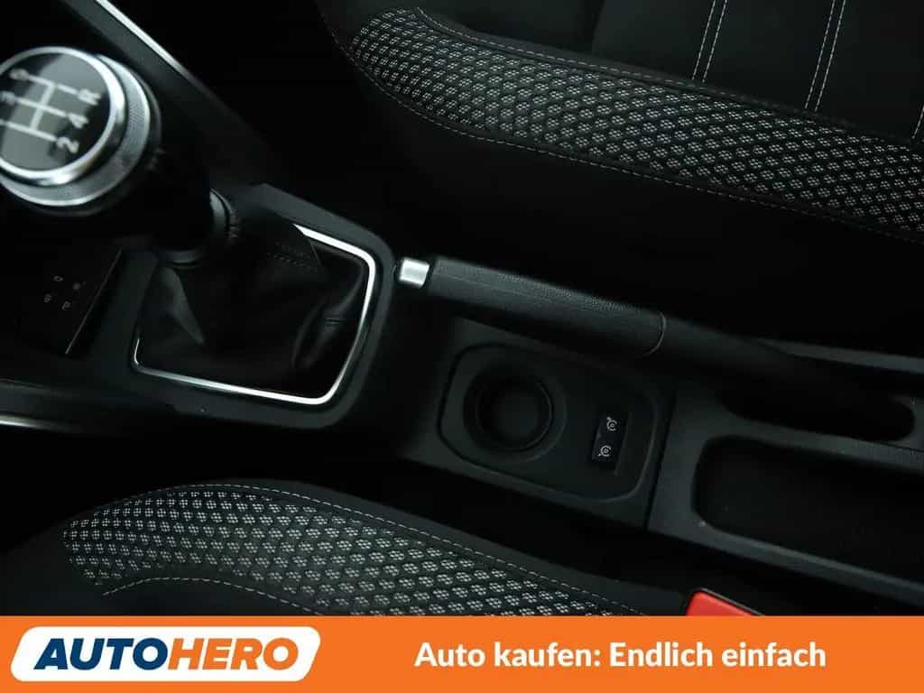 Dacia Duster 1.6 SCe Prestige *NAVI*CAM*TEMPO*SHZ*ALU* 12/2019-photo-23