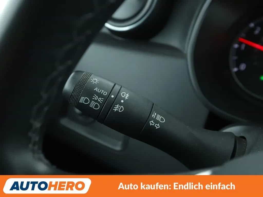 Dacia Duster 1.6 SCe Prestige *NAVI*CAM*TEMPO*SHZ*ALU* 12/2019-photo-25