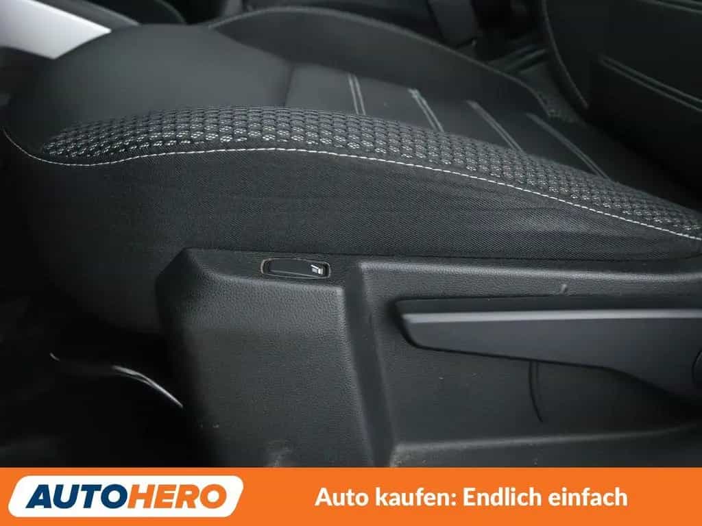 Dacia Duster 1.6 SCe Prestige *NAVI*CAM*TEMPO*SHZ*ALU* 12/2019-photo-26