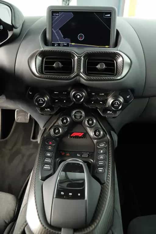 Aston Martin V8 Vantage F1 SONDERMODELL 1.H 07/2023-photo-29