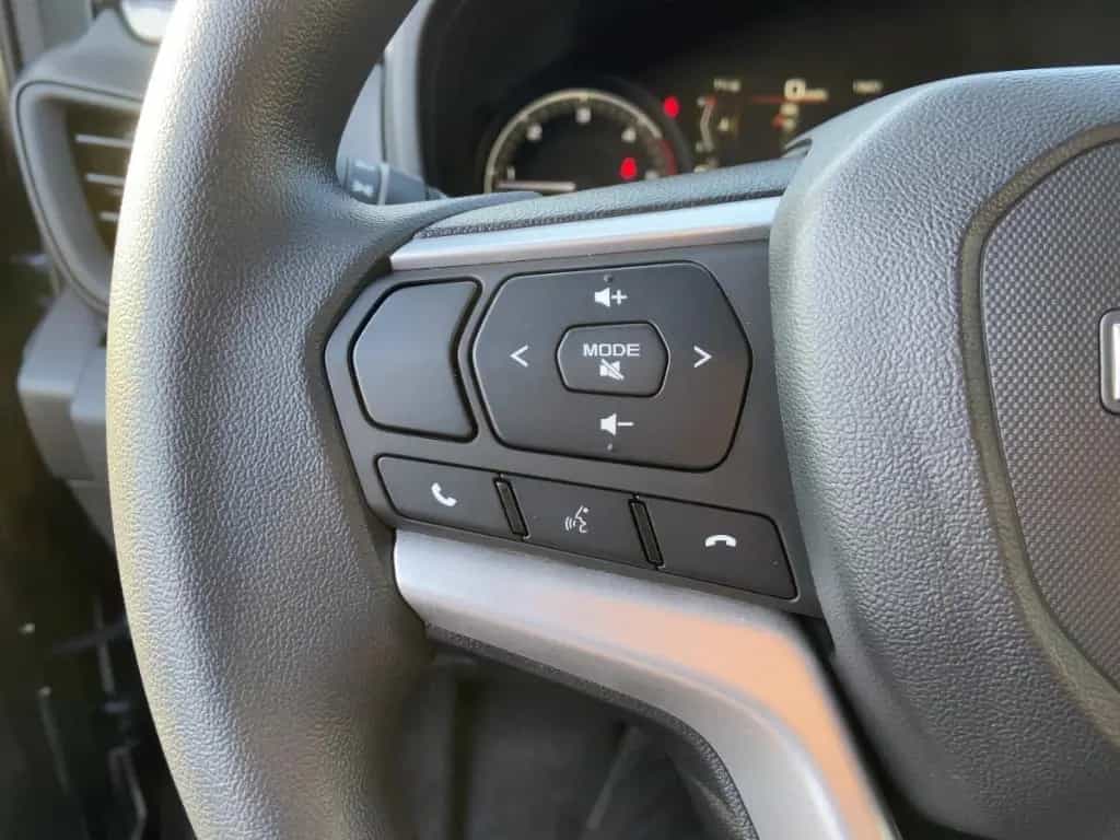 Isuzu D-Max Double Cab 4x4 LS 163PS Automatik/Winter/R null-photo-18