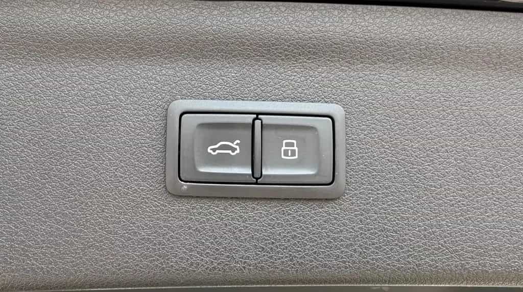 Audi Q3 /DSG/Navi/AHK/150PS 06/2017-photo-24