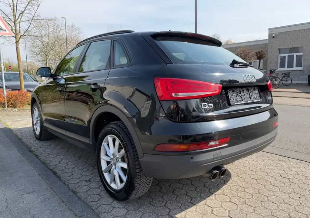 Audi Q3 /DSG/Navi/AHK/150PS 06/2017-photo-6
