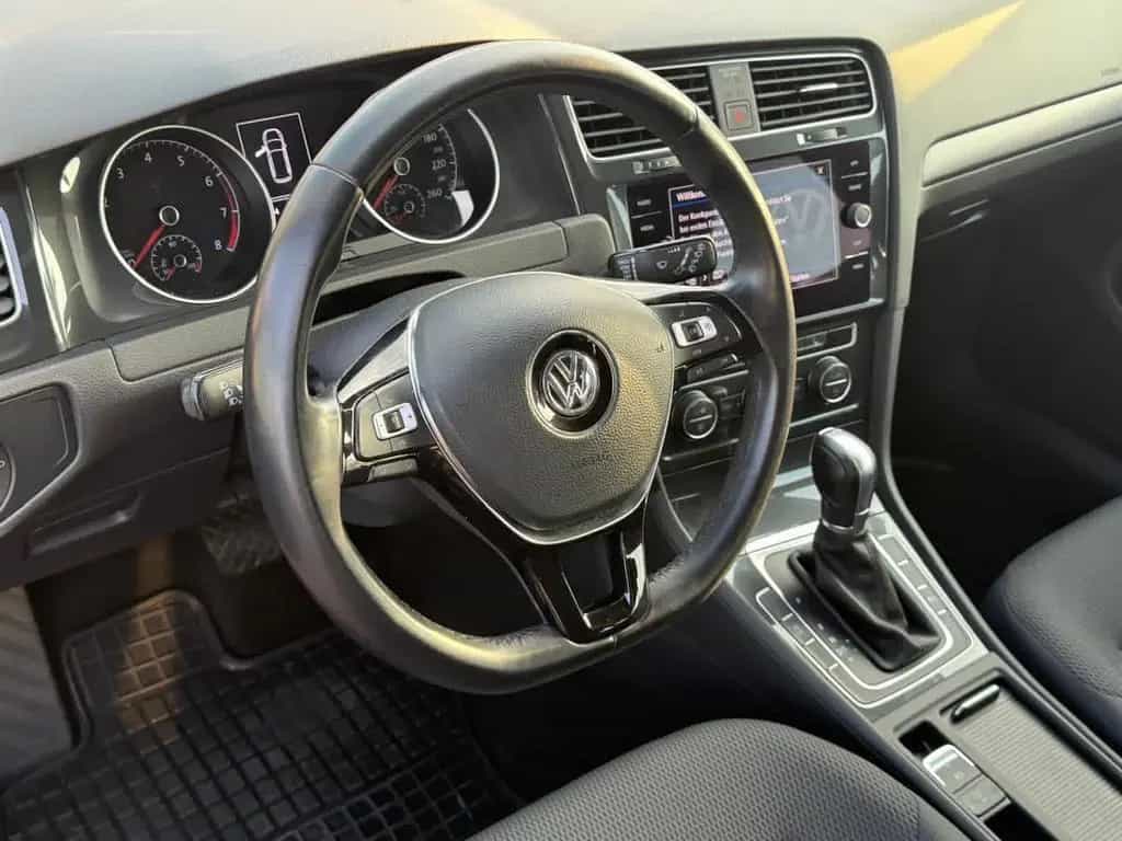 Volkswagen Golf 1.5 16V DSG Kombi Cam ACC APP Connect 07/2019-photo-10