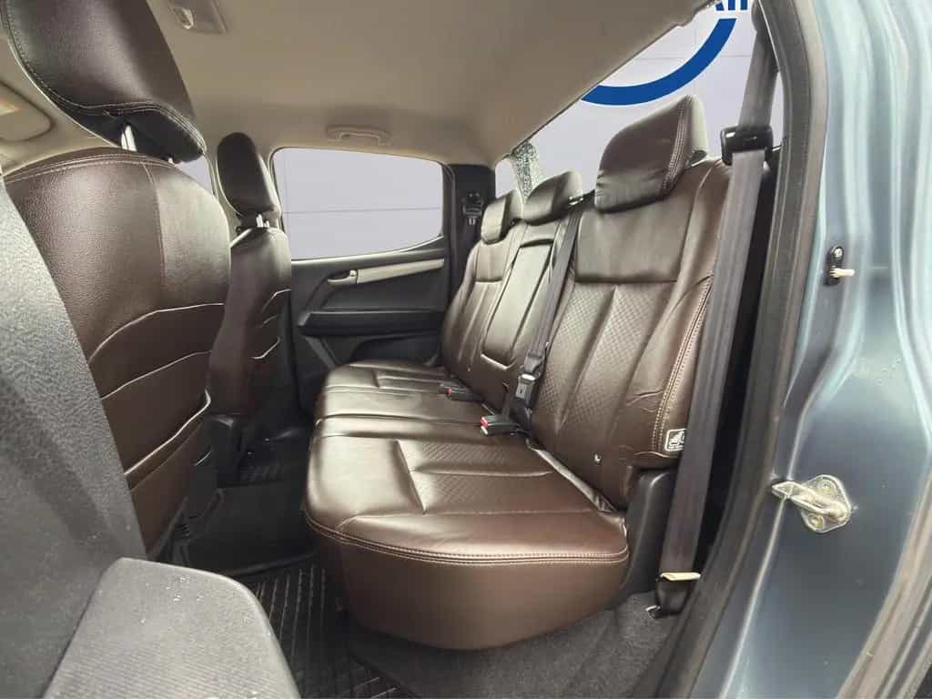 Isuzu D-Max Double Cab 4WD LEDER/KAMERA/SCHECKHEFT/ 01/2014-photo-14