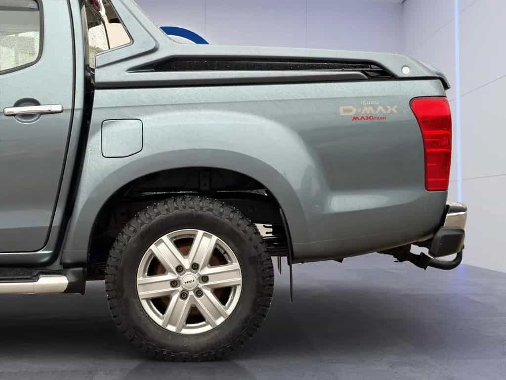 Isuzu D-Max Double Cab 4WD LEDER/KAMERA/SCHECKHEFT/ 01/2014-photo-29