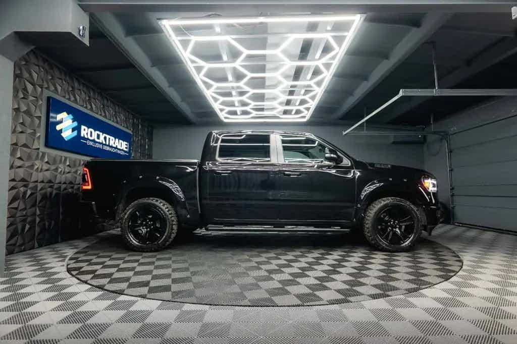 Dodge RAM 5.7 V8 HEMI 4x4 OFFROAD BLACK EDITION *19% 01/2020-photo-10