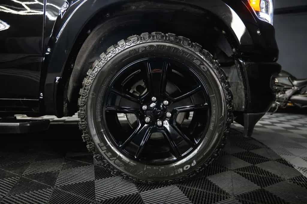 Dodge RAM 5.7 V8 HEMI 4x4 OFFROAD BLACK EDITION *19% 01/2020-photo-13