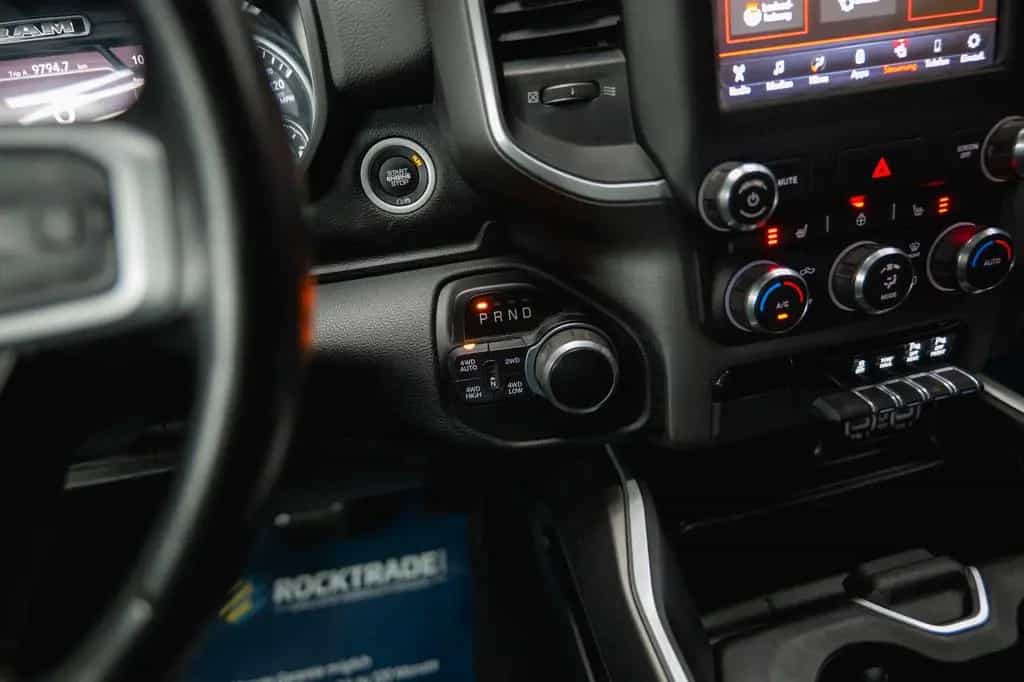 Dodge RAM 5.7 V8 HEMI 4x4 OFFROAD BLACK EDITION *19% 01/2020-photo-25