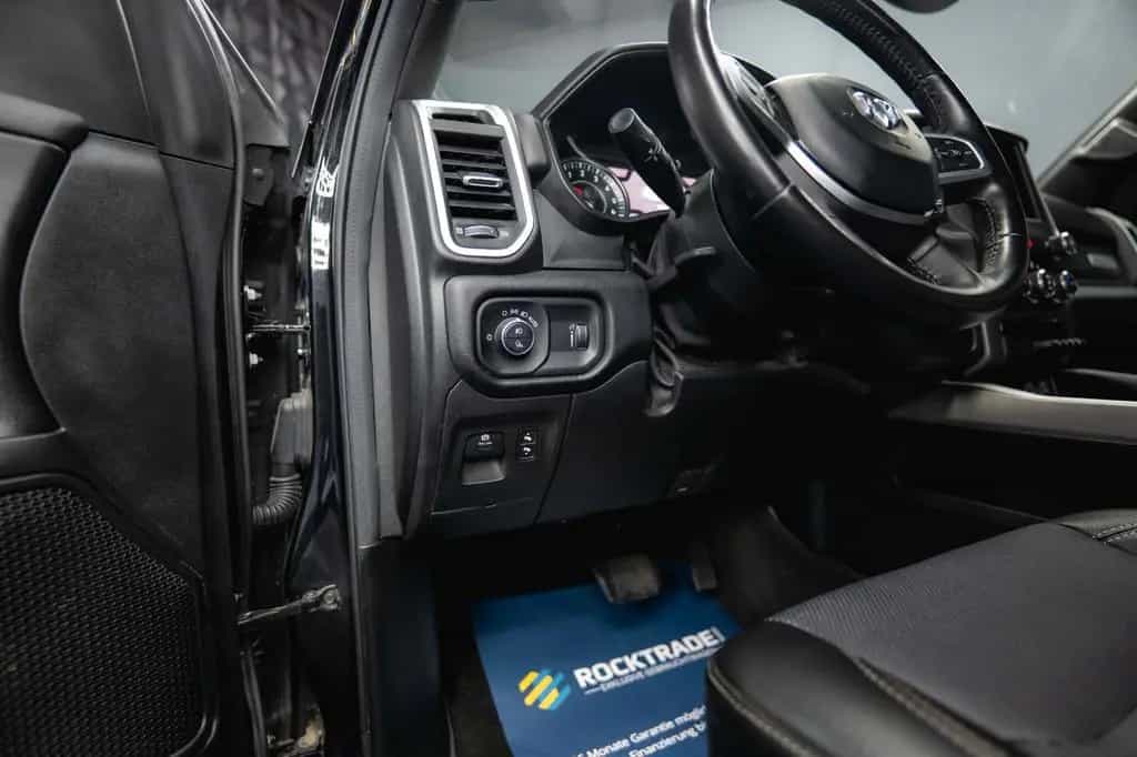 Dodge RAM 5.7 V8 HEMI 4x4 OFFROAD BLACK EDITION *19% 01/2020-photo-33