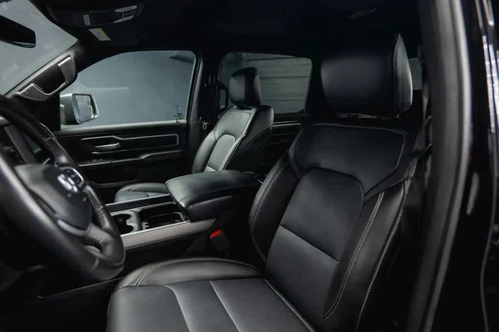 Dodge RAM 5.7 V8 HEMI 4x4 OFFROAD BLACK EDITION *19% 01/2020-photo-34