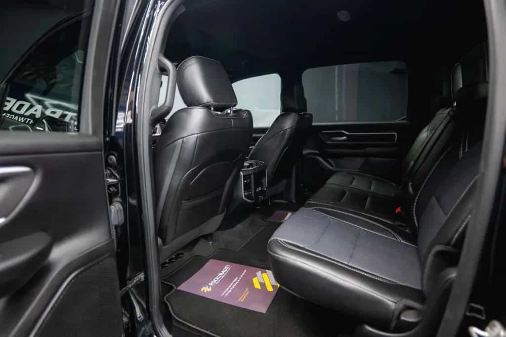 Dodge RAM 5.7 V8 HEMI 4x4 OFFROAD BLACK EDITION *19% 01/2020-photo-38