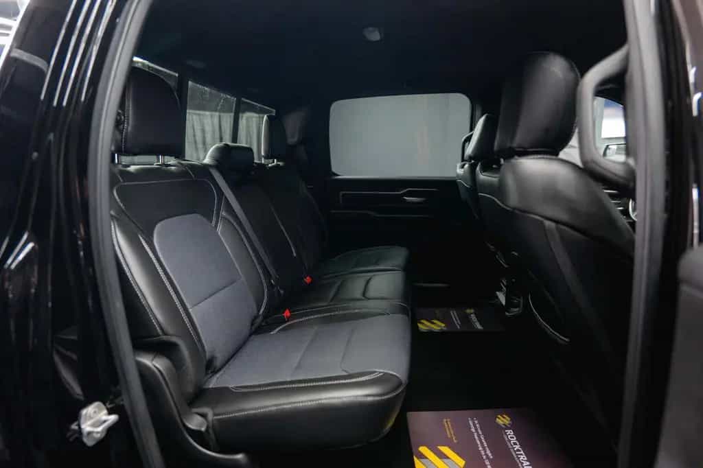 Dodge RAM 5.7 V8 HEMI 4x4 OFFROAD BLACK EDITION *19% 01/2020-photo-39