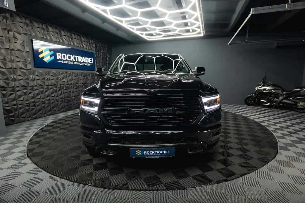 Dodge RAM 5.7 V8 HEMI 4x4 OFFROAD BLACK EDITION *19% 01/2020-photo-4