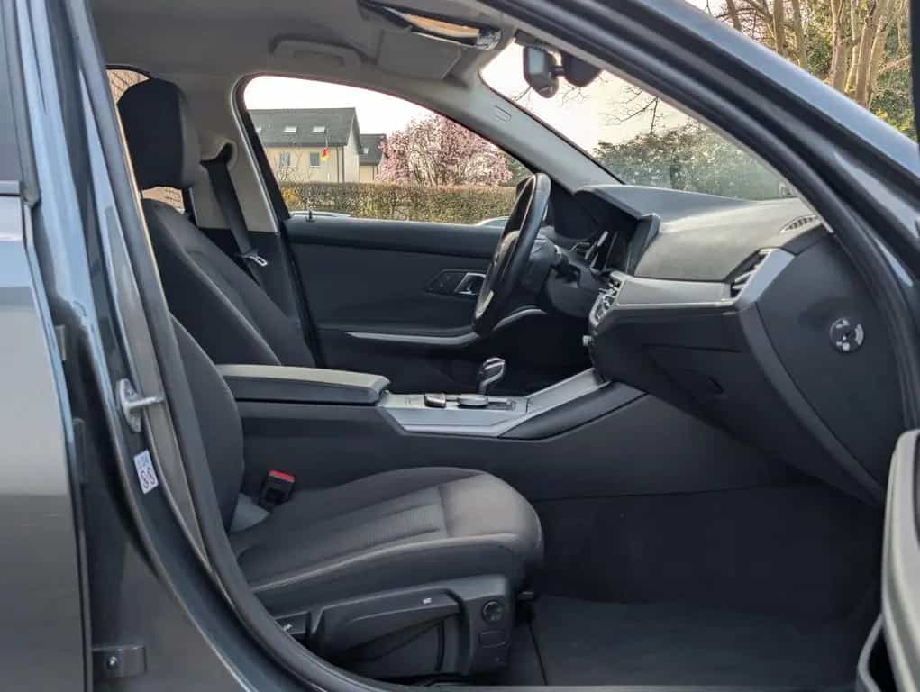 BMW 320 d xDrive Advantage + Live Cockpit LED SHZ KAM 02/2020-photo-13