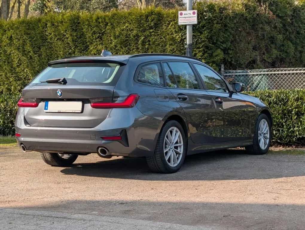 BMW 320 d xDrive Advantage + Live Cockpit LED SHZ KAM 02/2020-photo-3
