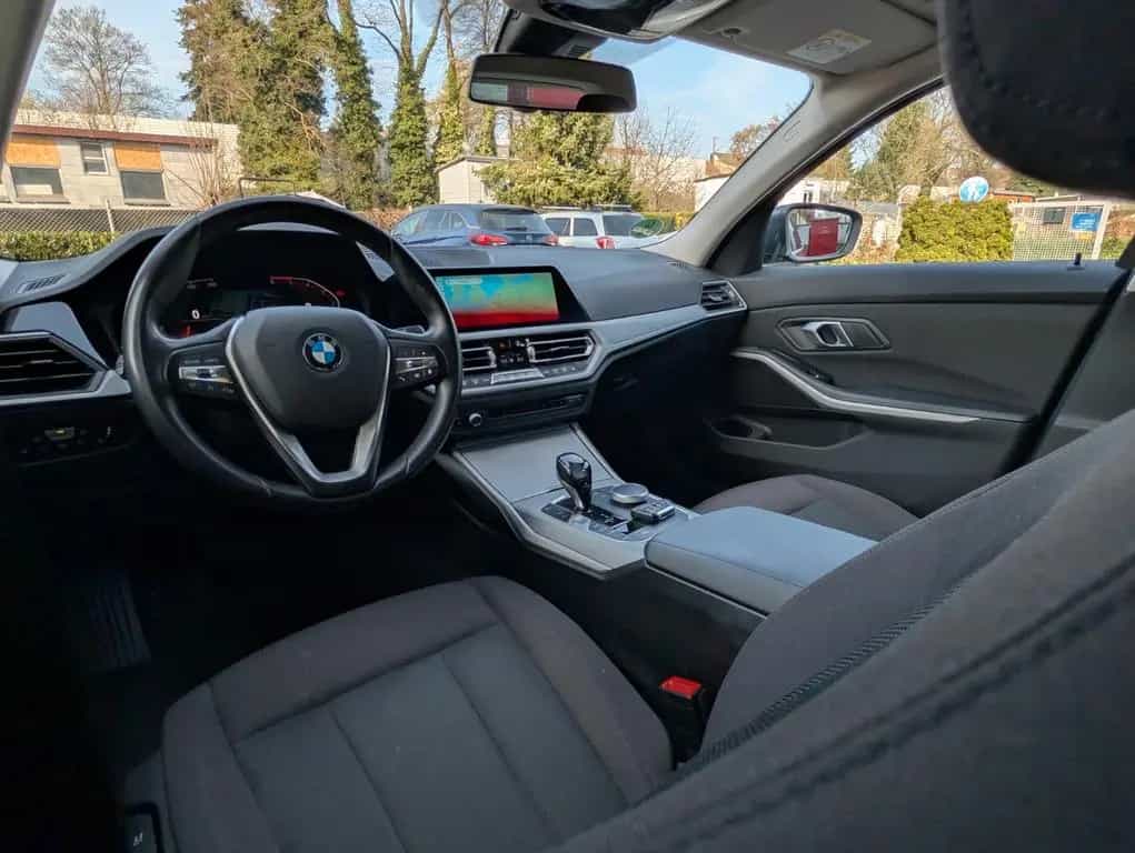 BMW 320 d xDrive Advantage + Live Cockpit LED SHZ KAM 02/2020-photo-7