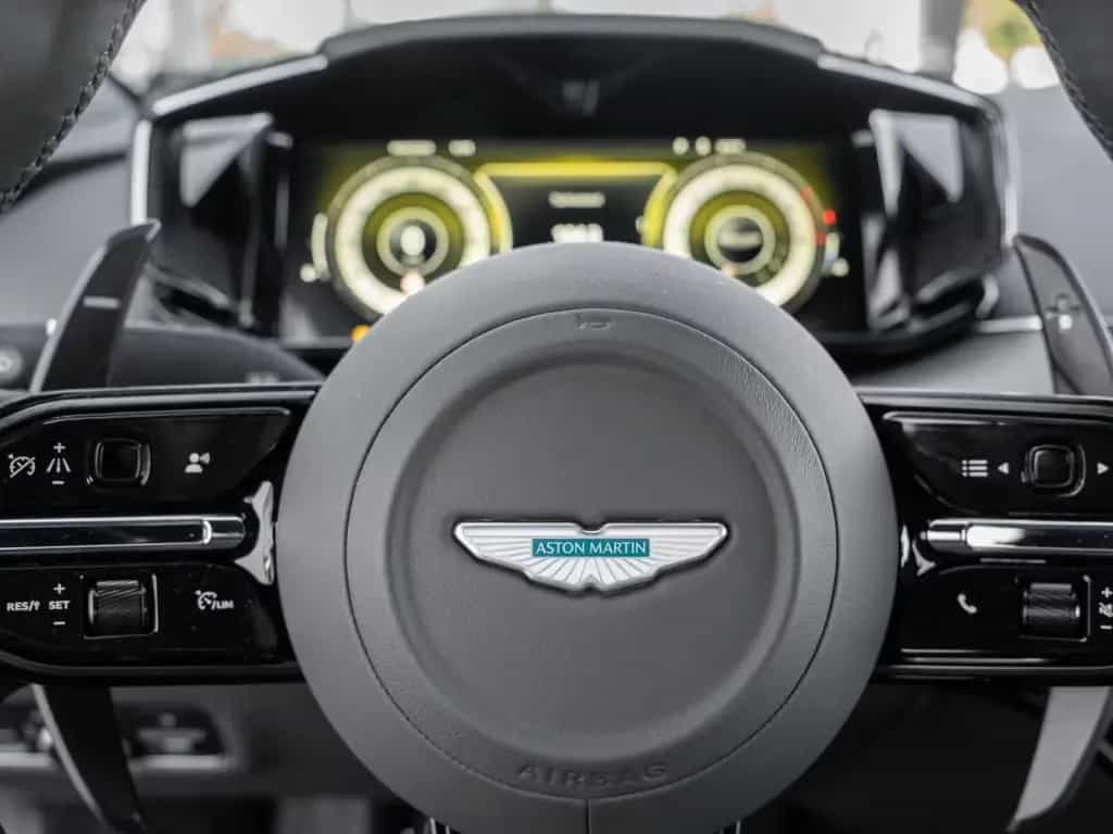 Aston Martin V8 Vantage 07/2025-photo-10