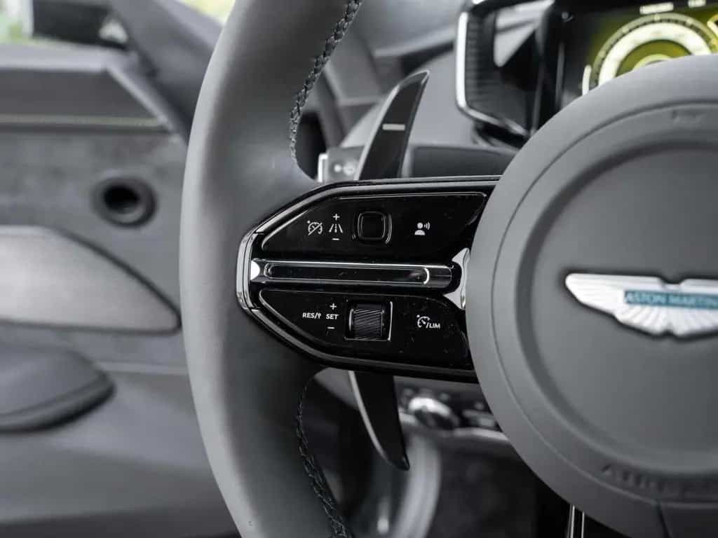 Aston Martin V8 Vantage 07/2025-photo-25