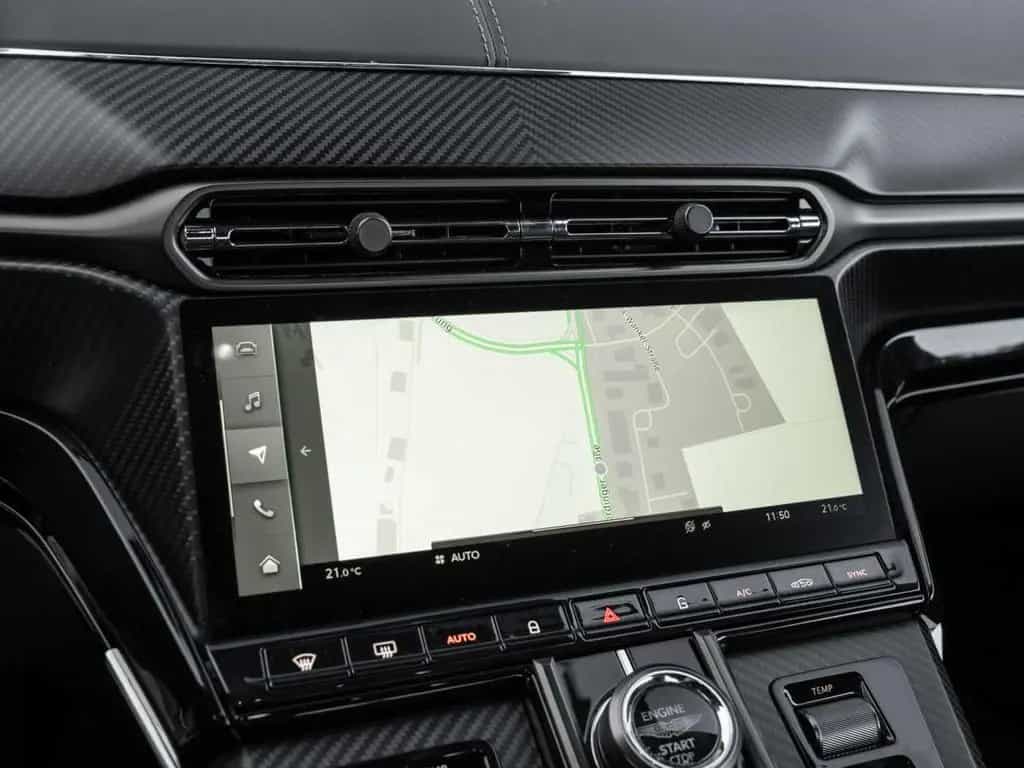 Aston Martin V8 Vantage 07/2025-photo-27