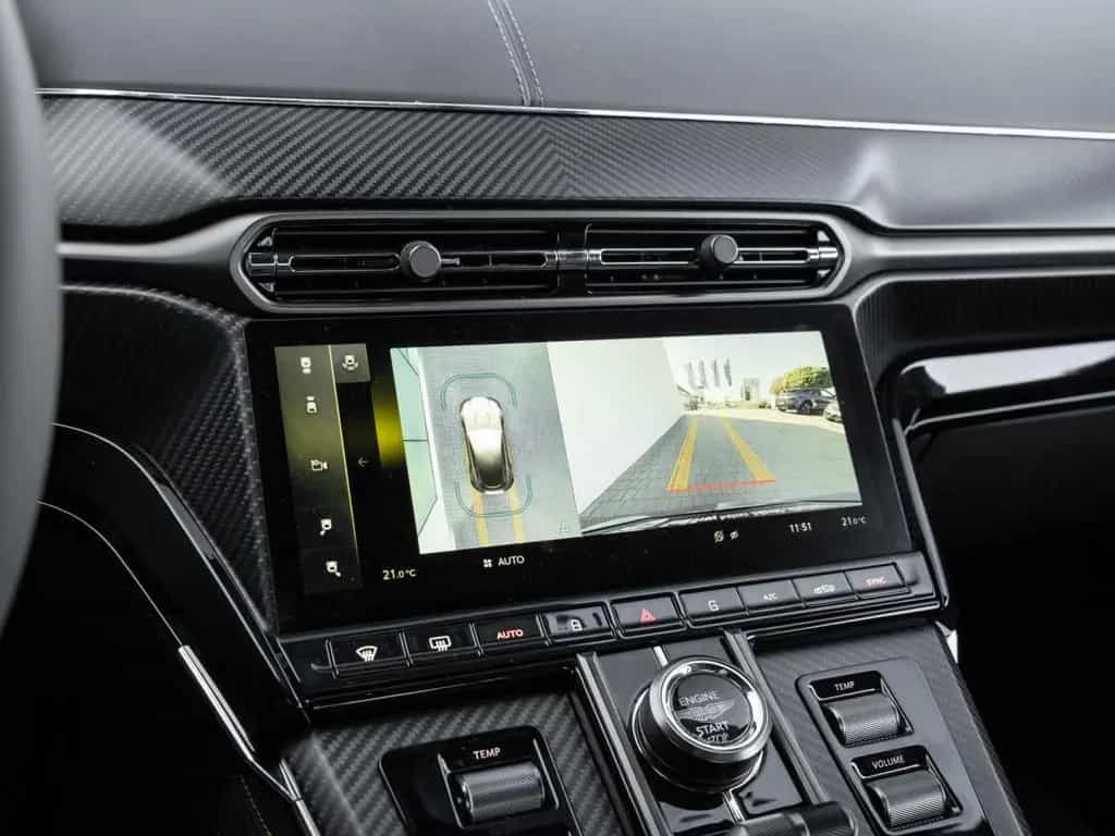 Aston Martin V8 Vantage 07/2025-photo-28