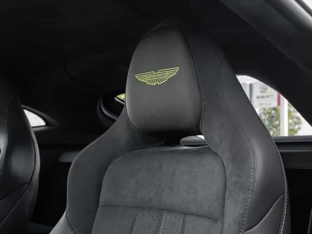 Aston Martin V8 Vantage 07/2025-photo-4