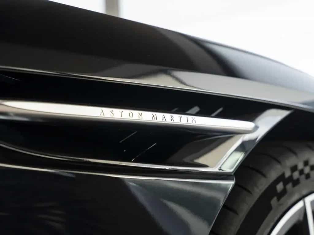 Aston Martin DB12 V8 Volante null-photo-16