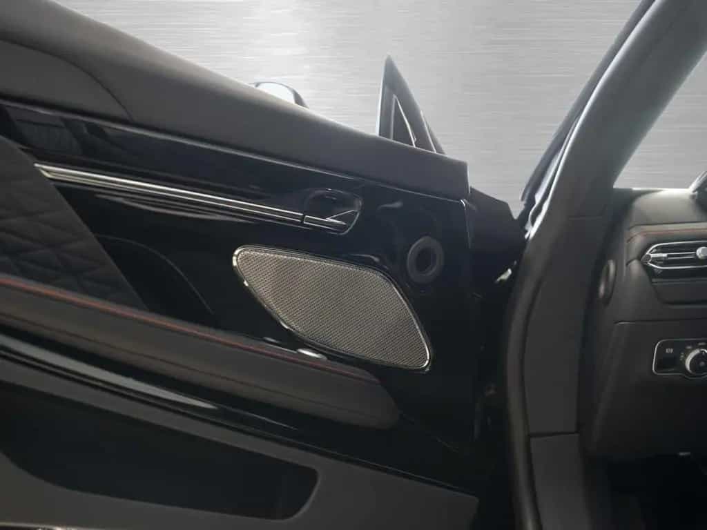 Aston Martin DB12 V8 Volante null-photo-28