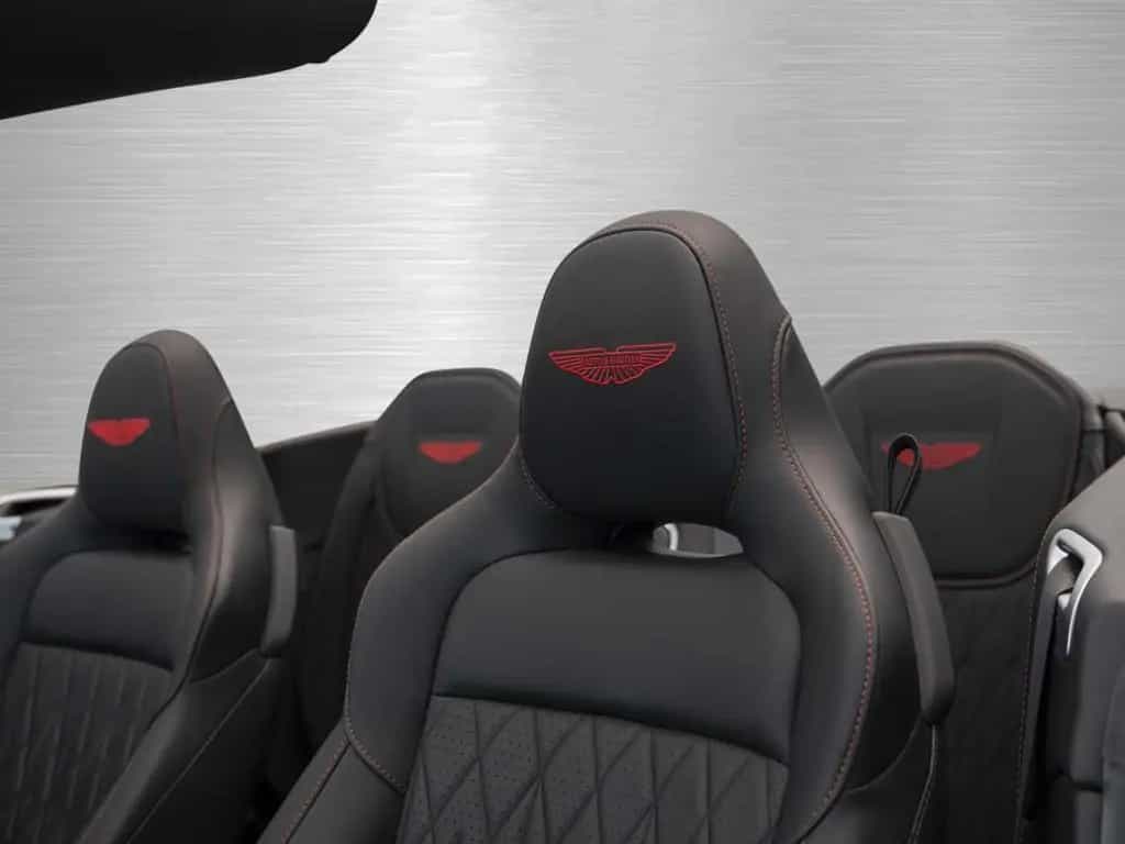 Aston Martin DB12 V8 Volante null-photo-31