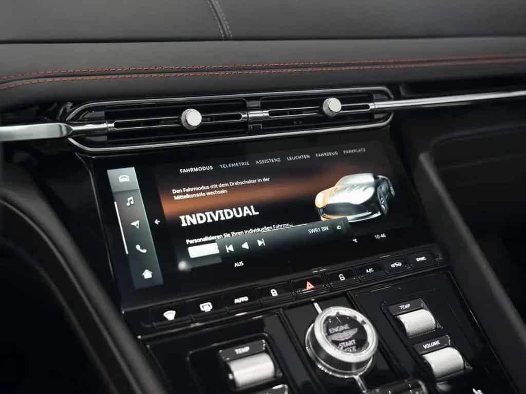 Aston Martin DB12 V8 Volante null-photo-38