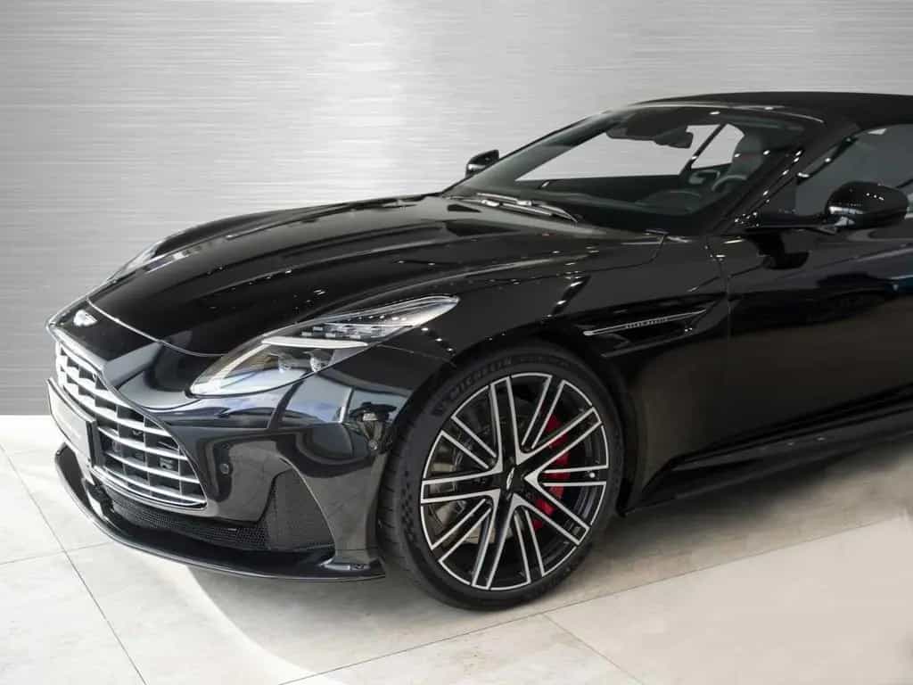 Aston Martin DB12 V8 Volante null-photo-44