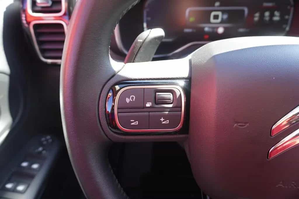 Citroën C5 Aircross 1.2 LED Navi ACC AHK Totwinkel SHZ 06/2020-photo-22