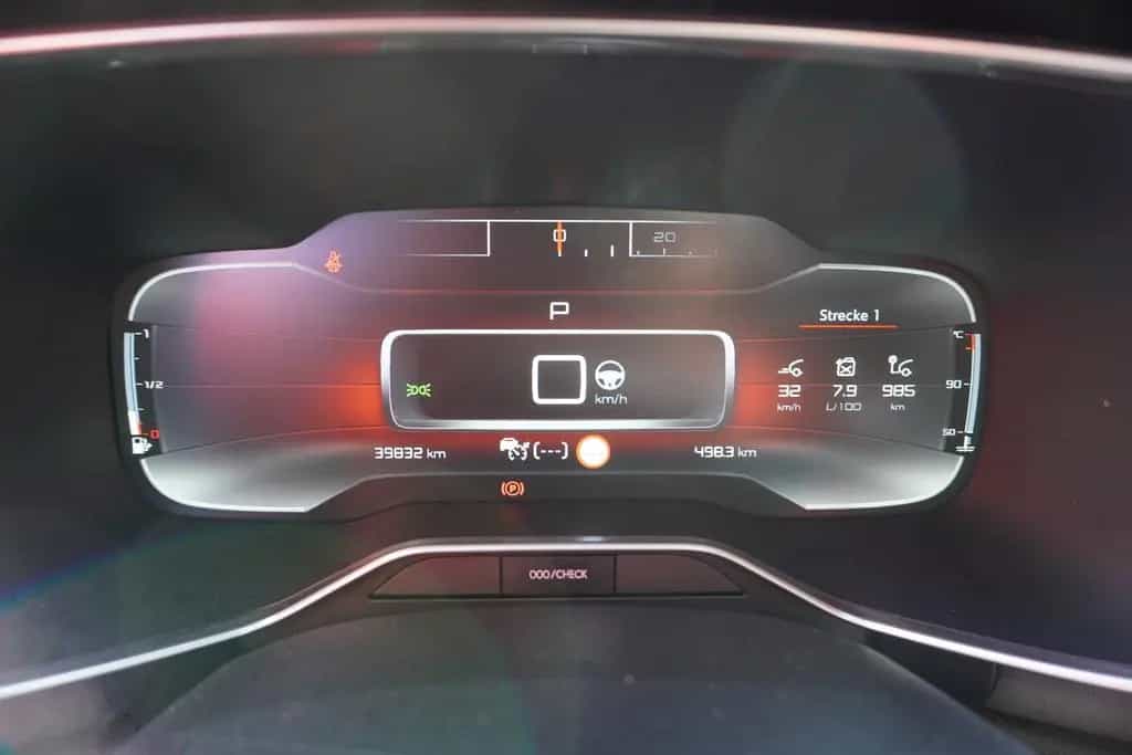Citroën C5 Aircross 1.2 LED Navi ACC AHK Totwinkel SHZ 06/2020-photo-26