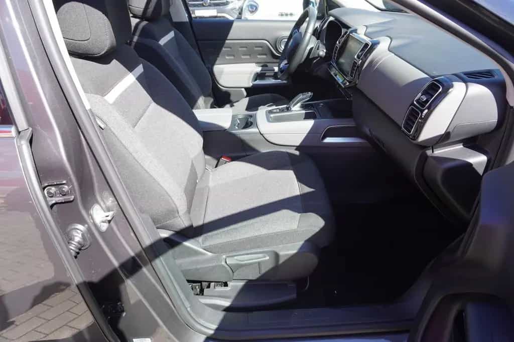 Citroën C5 Aircross 1.2 LED Navi ACC AHK Totwinkel SHZ 06/2020-photo-32