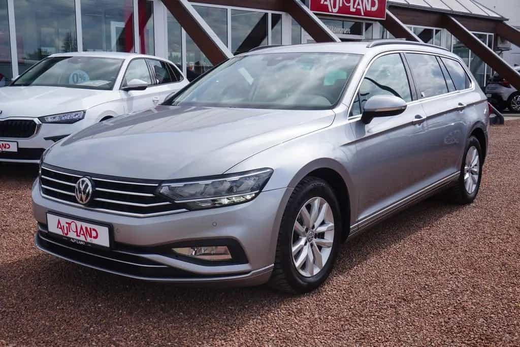 Volkswagen Passat Variant 1.5 TSI DSG Business LED ACC Navi 06/2020-photo-1
