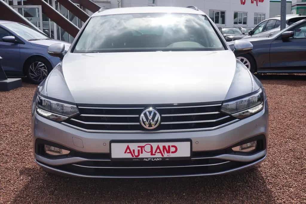 Volkswagen Passat Variant 1.5 TSI DSG Business LED ACC Navi 06/2020-photo-2