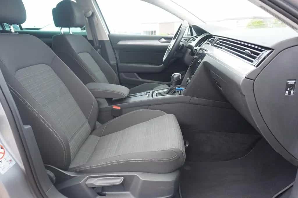 Volkswagen Passat Variant 1.5 TSI DSG Business LED ACC Navi 06/2020-photo-9