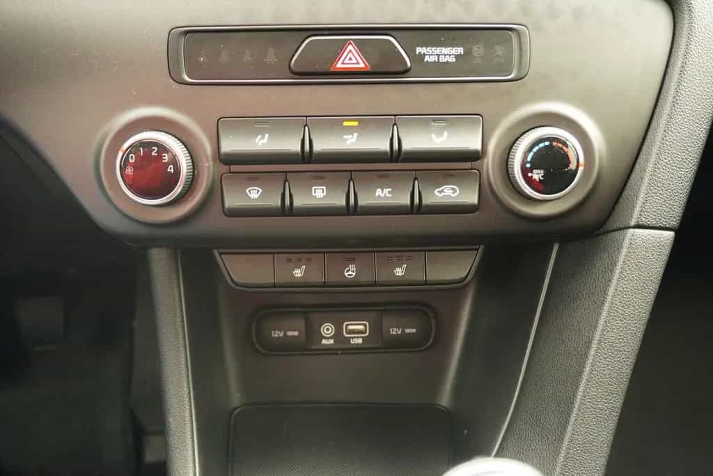 Kia Sportage 1.6 Edition 7 2WD Tempomat Sitzheizung 11/2017-photo-26