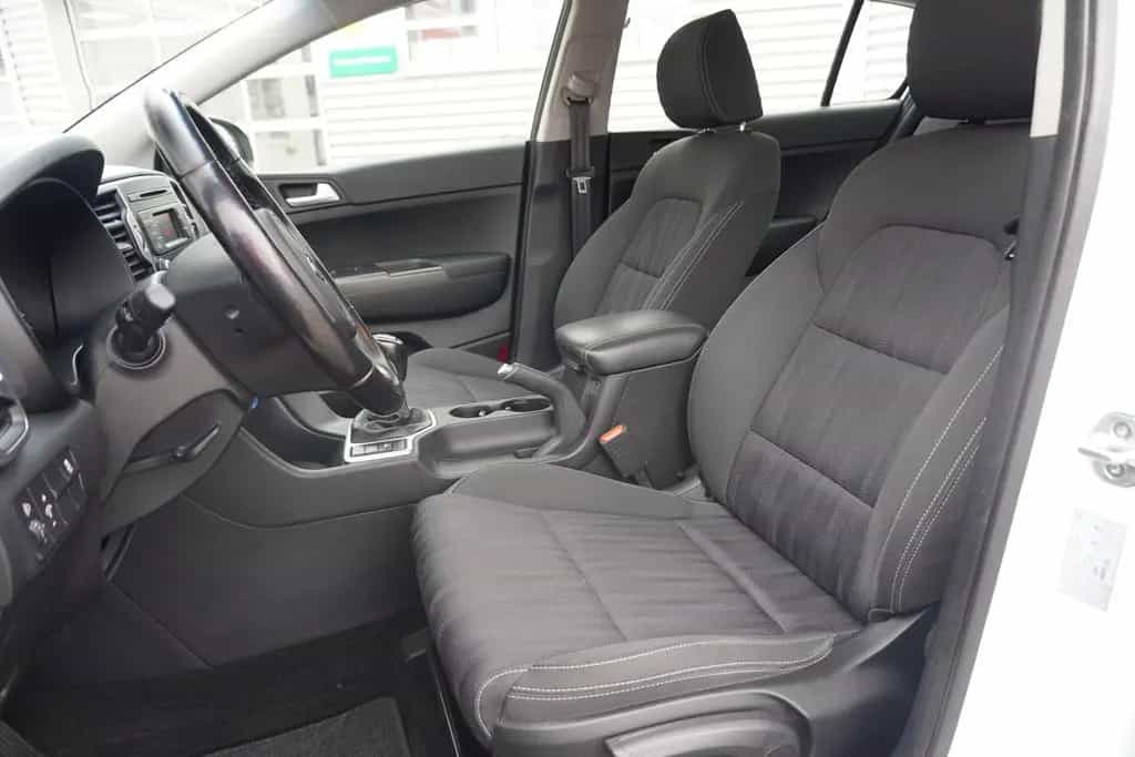 Kia Sportage 1.6 Edition 7 2WD Tempomat Sitzheizung 11/2017-photo-9