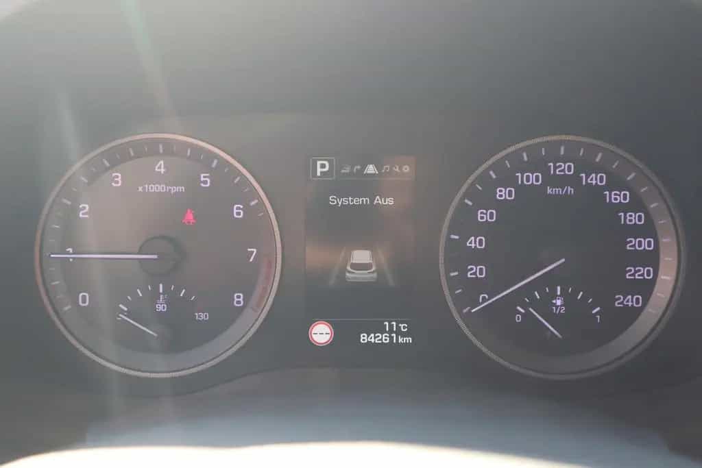Hyundai TUCSON 1.6 T-GDI 4WD AWD Navi AHK Kamera Leder 05/2017-photo-11