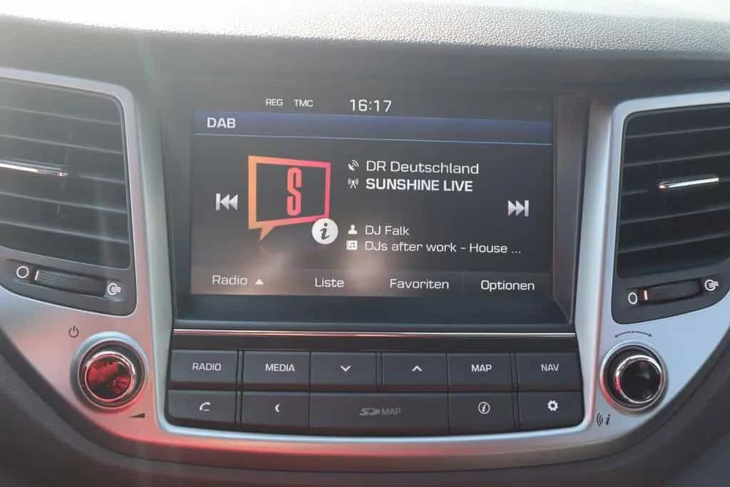 Hyundai TUCSON 1.6 T-GDI 4WD AWD Navi AHK Kamera Leder 05/2017-photo-18