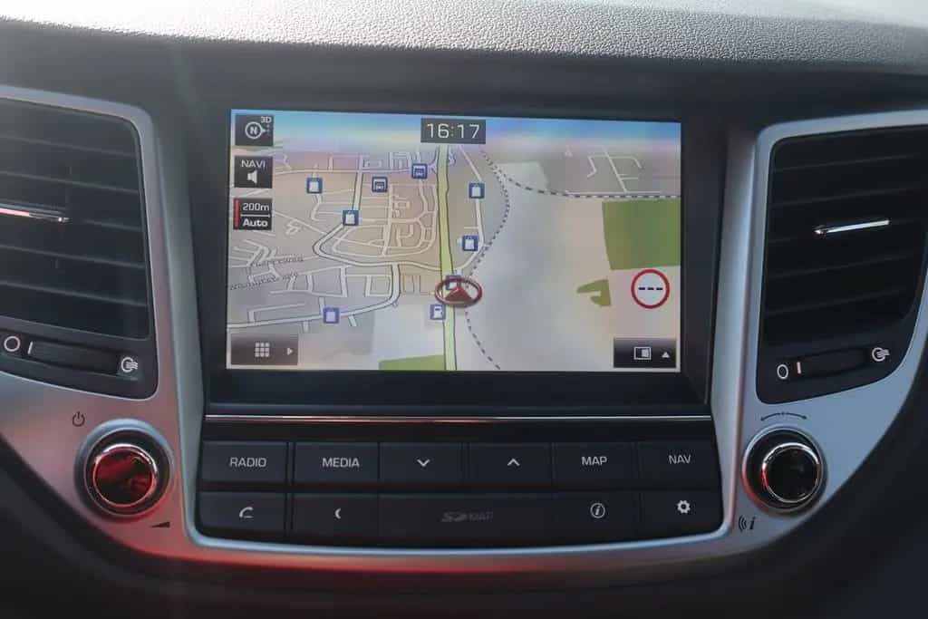 Hyundai TUCSON 1.6 T-GDI 4WD AWD Navi AHK Kamera Leder 05/2017-photo-19