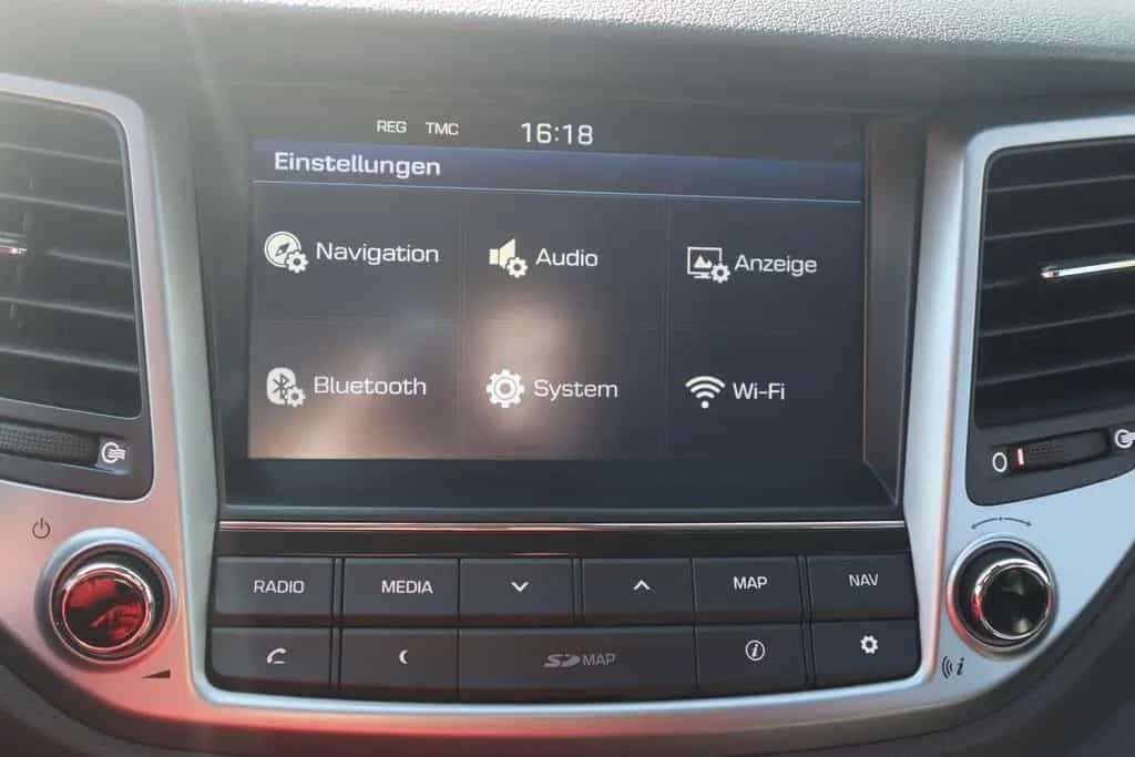 Hyundai TUCSON 1.6 T-GDI 4WD AWD Navi AHK Kamera Leder 05/2017-photo-21