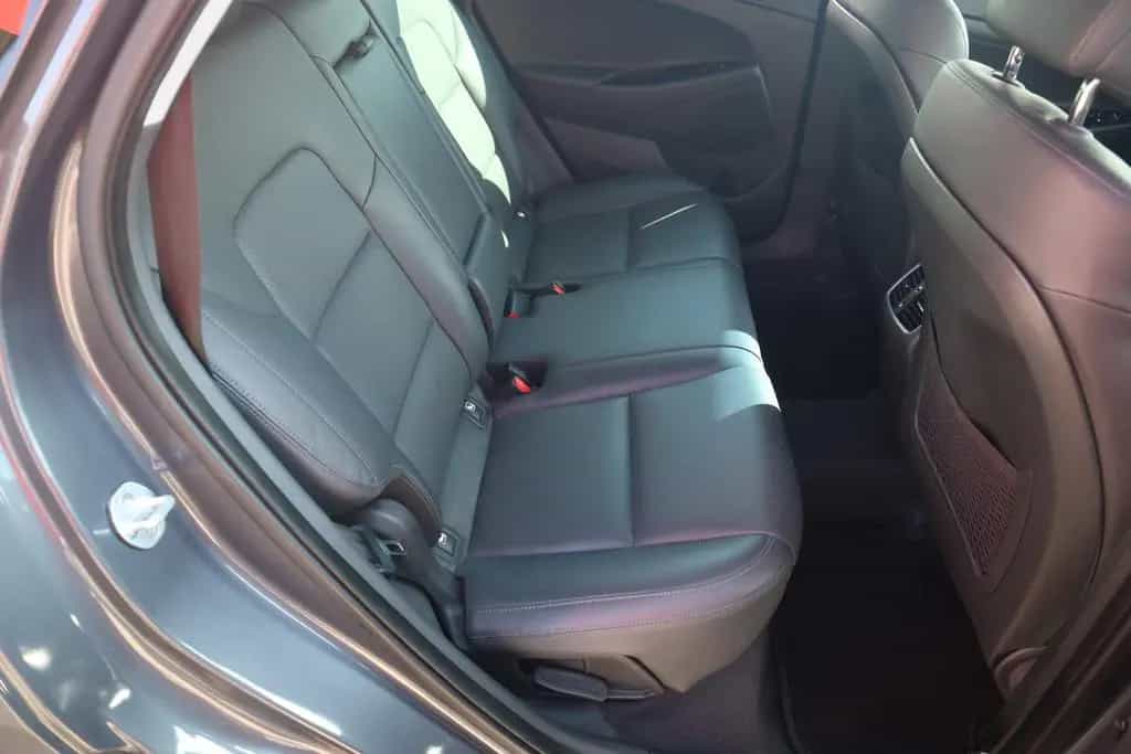 Hyundai TUCSON 1.6 T-GDI 4WD AWD Navi AHK Kamera Leder 05/2017-photo-28