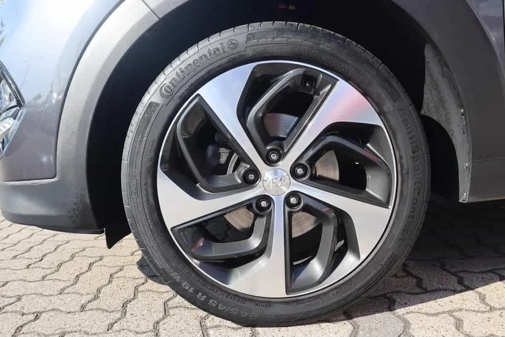 Hyundai TUCSON 1.6 T-GDI 4WD AWD Navi AHK Kamera Leder 05/2017-photo-7