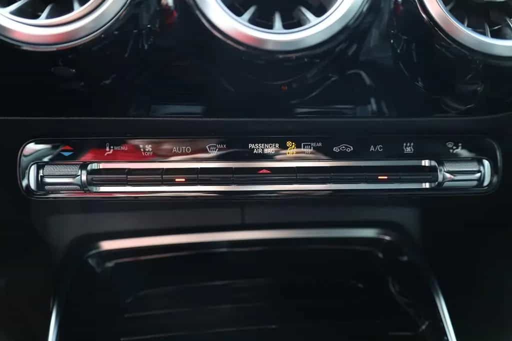 Mercedes-Benz CLA-Class 35 AMG 4Matic LED Navi ACC Android Apple DAB 04/2021-photo-19