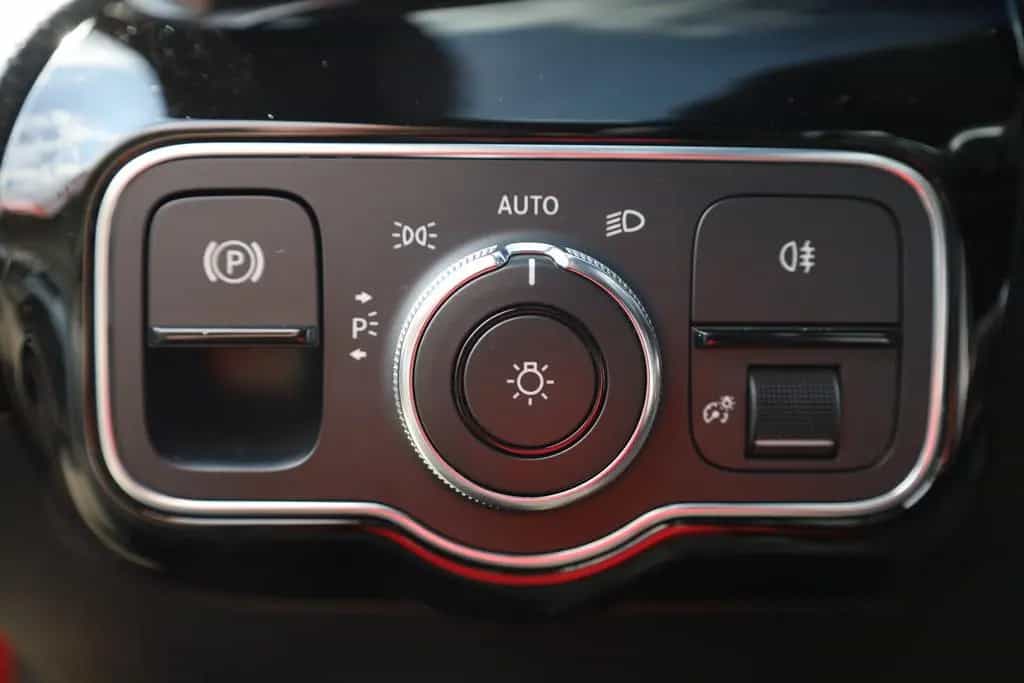 Mercedes-Benz CLA-Class 35 AMG 4Matic LED Navi ACC Android Apple DAB 04/2021-photo-30