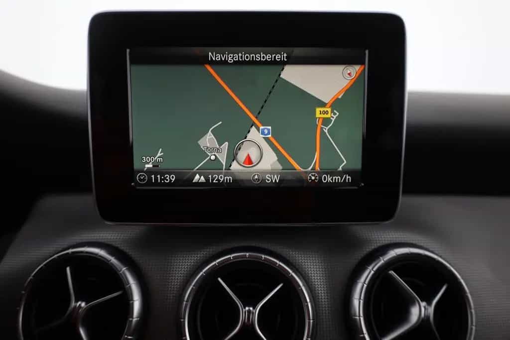 Mercedes-Benz CLA 250 SB 4Matic LED Kamera Navi Tempomat Leder 11/2017-photo-10