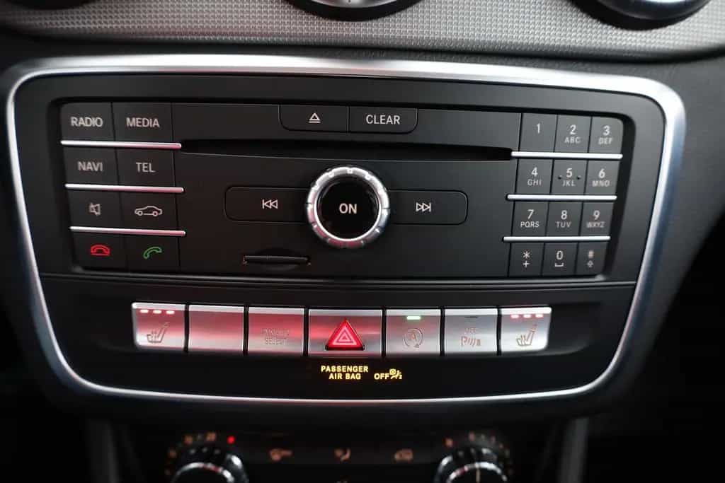 Mercedes-Benz CLA 250 SB 4Matic LED Kamera Navi Tempomat Leder 11/2017-photo-11